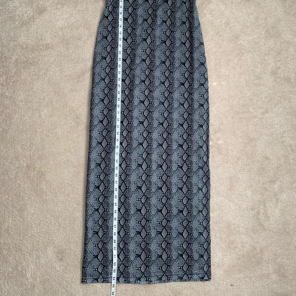 👗3/$50👗 Summer dress long with snake print - Picture 6 of 10